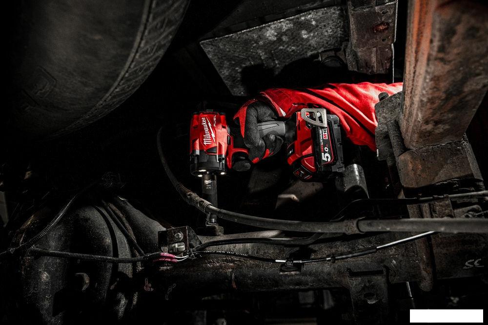 Гайковерт Milwaukee M18 FUEL M18FIW2F12-0 4933498058 (без АКБ)