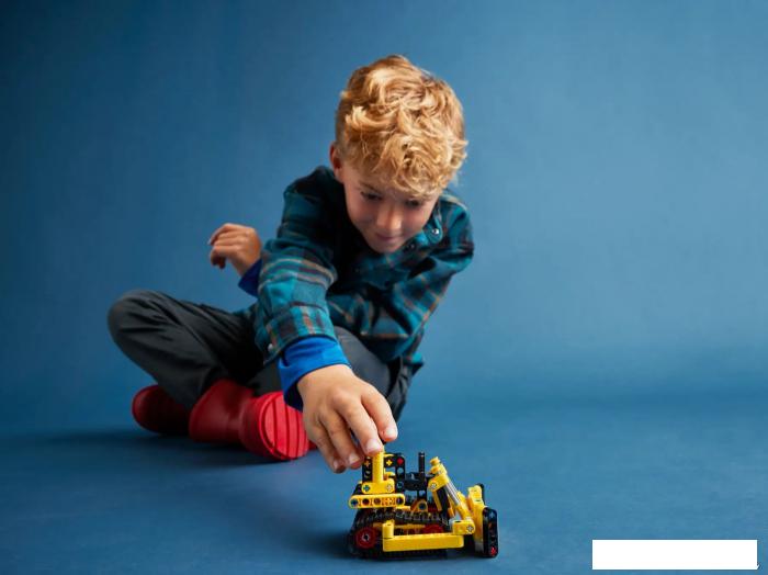 Конструктор LEGO Technic 42163 Сверхмощный бульдозер