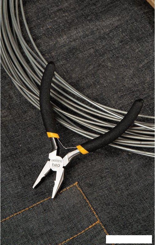 Плоскогубцы Deli DL103045