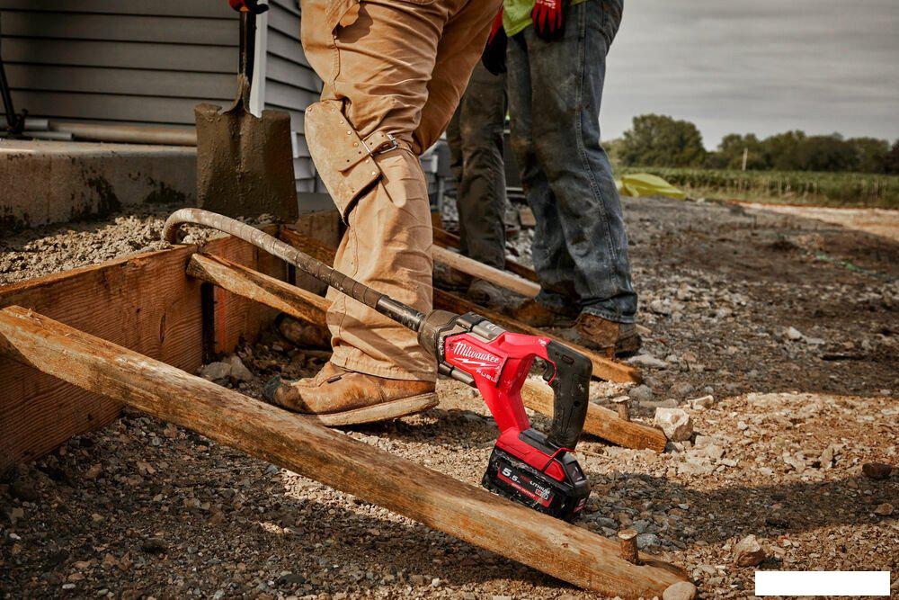 Вибратор глубинный Milwaukee M18 FUEL M18FCVN12-0 4933479596 (без АКБ)