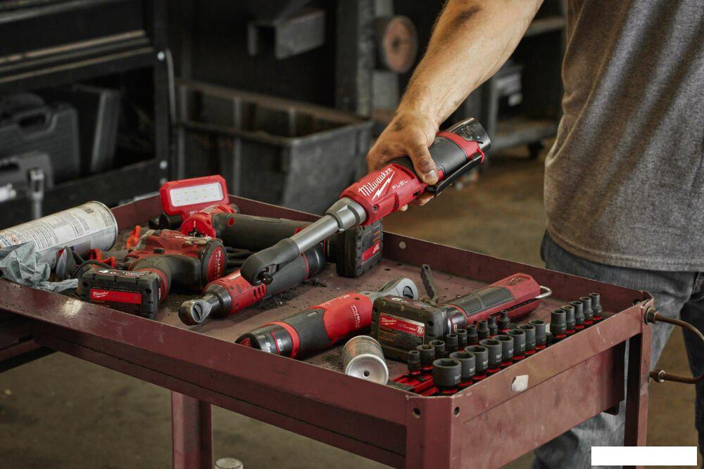 Трещотка Milwaukee M12 FUEL M12FHIR14LR-0 4933480790 (без АКБ)