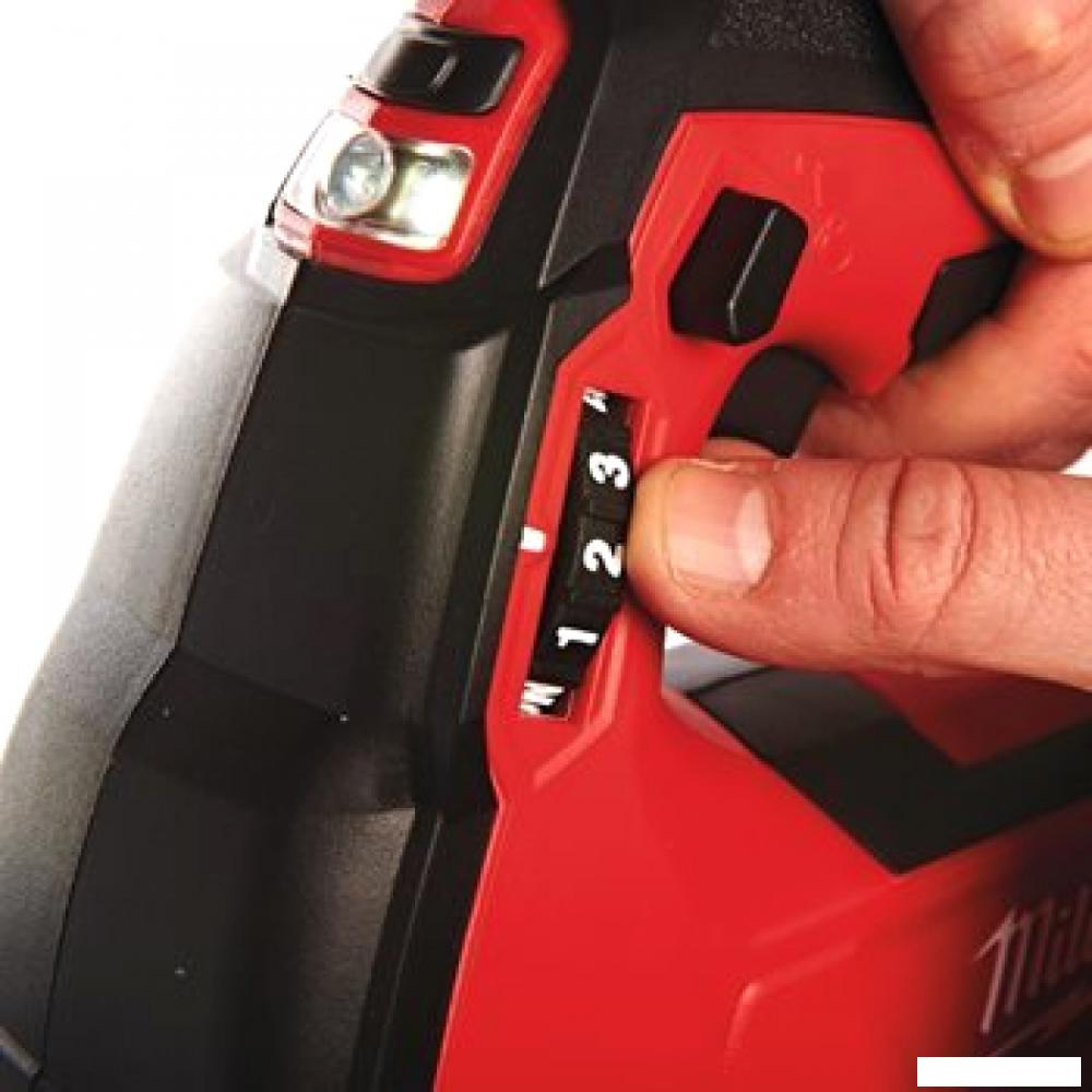 Шприц для смазки Milwaukee M18 GG-0 4933440493 (без АКБ)
