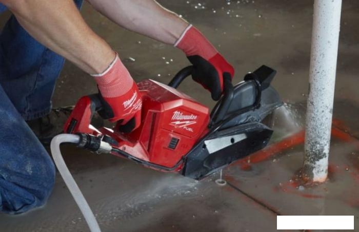 Штроборез Milwaukee M18COS230-0 4933471696 (без АКБ)