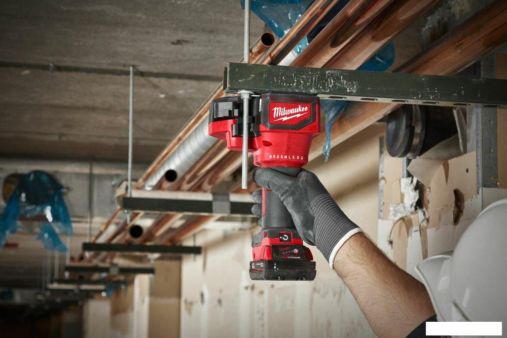 Инструмент для нарезания/восстановления резьбы Milwaukee M18 M18BLTRC-522X 4933471151 (с 2-мя АКБ 2 Ач + 5 Ач, кейс)