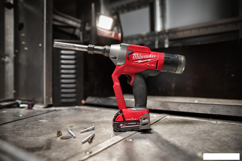 Заклепочник Milwaukee 4933478637