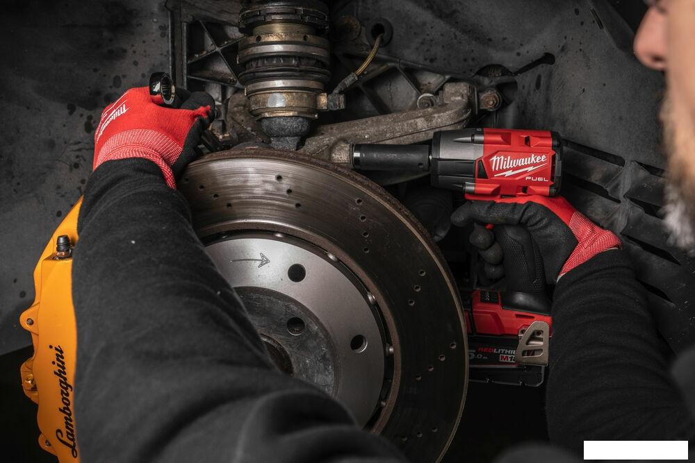 Гайковерт Milwaukee M18 FUEL M18FMTIW2F12-0 4933498057 (без АКБ)