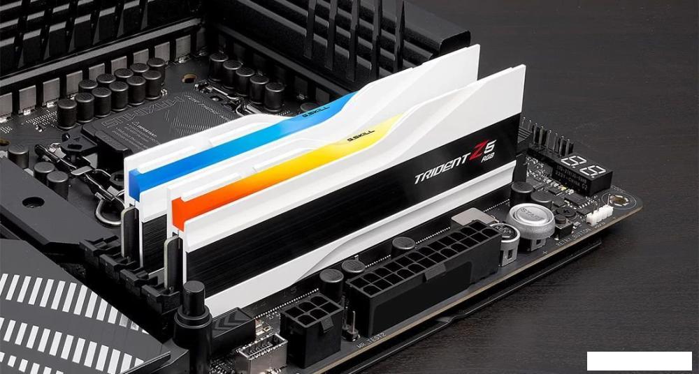 Оперативная память G.Skill Trident Z5 RGB 2x16ГБ DDR5 7200МГц F5-7200J3445G16GX2-TZ5RW