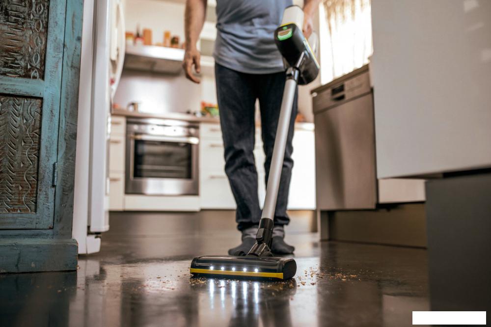 Пылесос Karcher VC 6 Cordless ourFamily 1.198-670.0