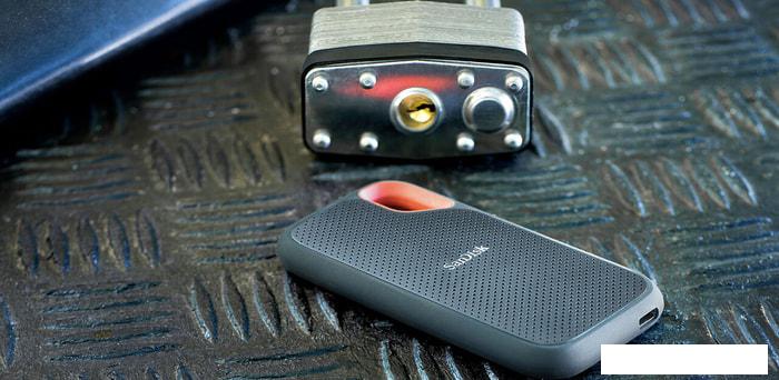Внешний накопитель SanDisk Extreme V2 SDSSDE61-1T00-G25 1TB