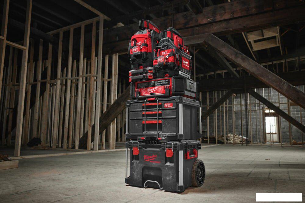 Ящик для инструментов Milwaukee PackOut 4932493190