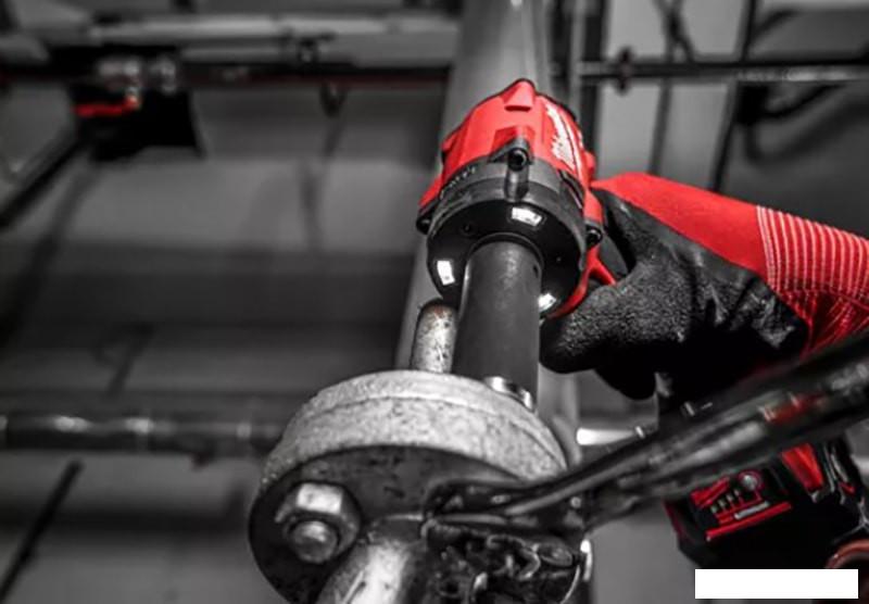 Гайковерт Milwaukee M18 FIW2P12-502X 4933478447 (с 2-мя АКБ, кейс)