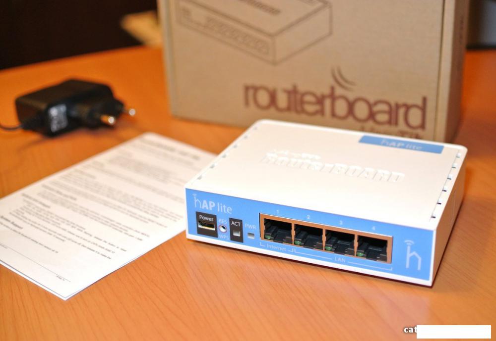 Wi-Fi роутер Mikrotik hAP lite (RB941-2nD)