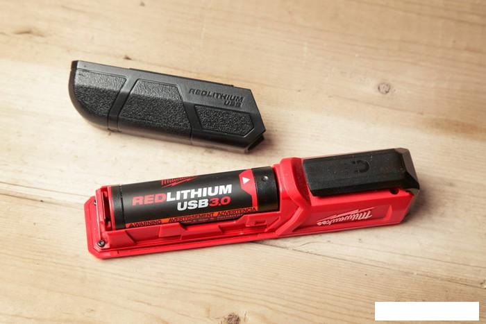 Аккумулятор Milwaukee L4 USB L4B3 4933478311 (4В/3 Ач)