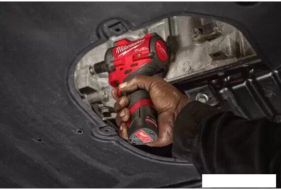 Гайковерт Milwaukee M12 FCIWF38G3-0 Fuel 4933493451 (без АКБ)