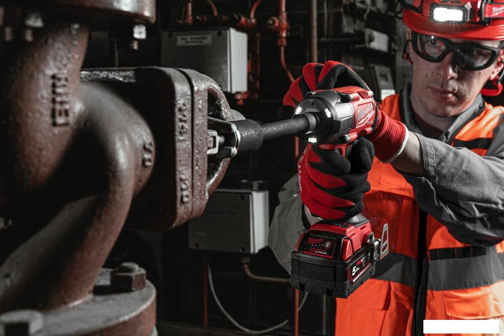 Гайковерт Milwaukee M18 FUEL M18FMTIW2F12-0 4933498057 (без АКБ)