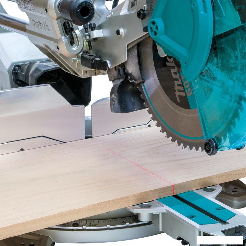 Торцовочная пила Makita LS1219L