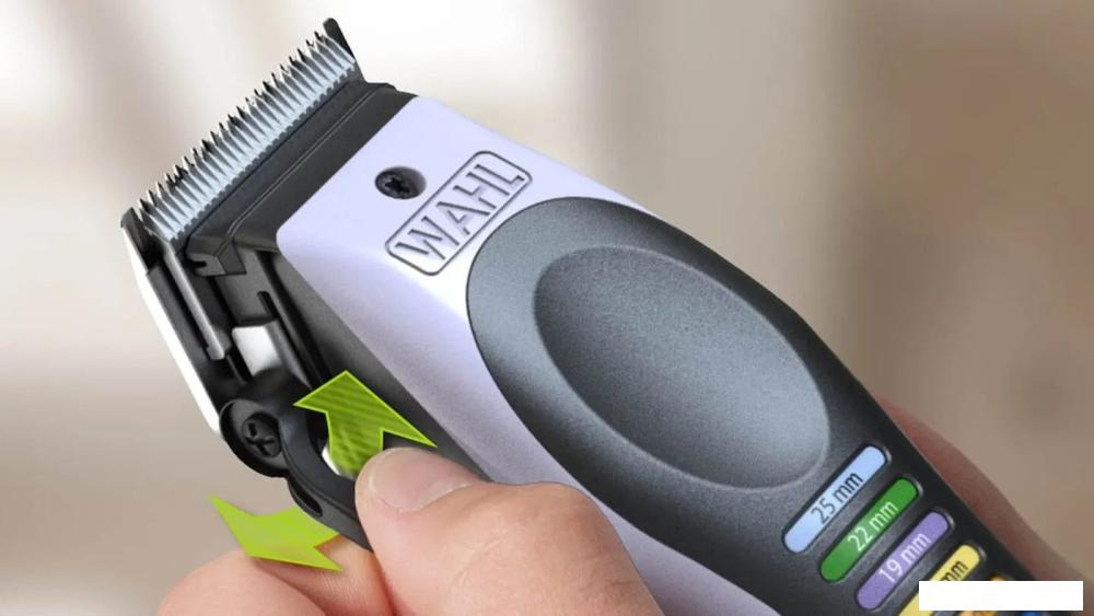 Машинка для стрижки волос Wahl Color Pro Lithium 3028048