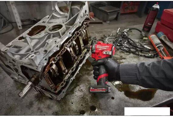 Гайковерт Milwaukee M12 FCIWF38G3-0 Fuel 4933493451 (без АКБ)