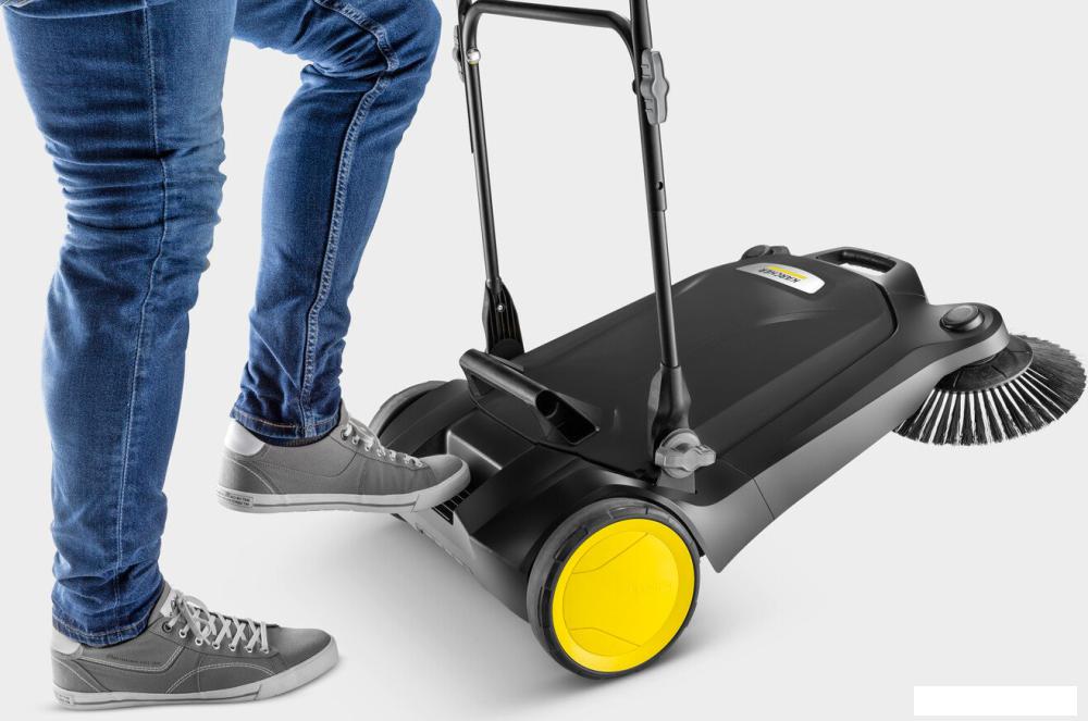 Подметальная машина Karcher S 4 Twin Plus 1.766-363.0