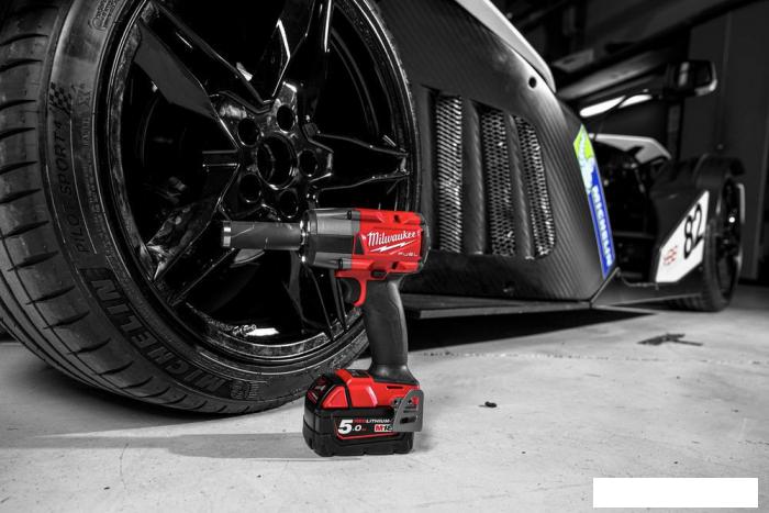 Гайковерт Milwaukee M18 FUEL M18FMTIW2F12-0 4933498057 (без АКБ)