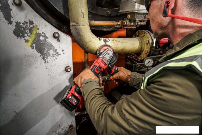 Угловая шлифмашина Milwaukee M18 Fuel FSAGF125XB-0X 4933478438 (без АКБ, кейс)