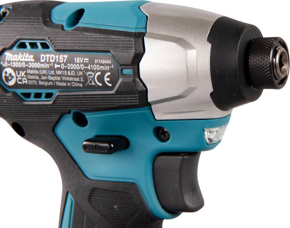 Винтоверт Makita DTD157RTJ (с 2-мя АКБ, кейс )