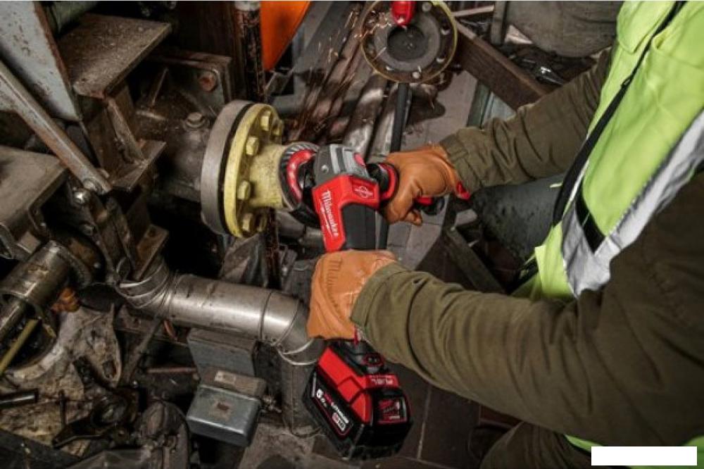 Угловая шлифмашина Milwaukee M18 FSAG125XB-0X Fuel 4933478433 (без АКБ, кейс)