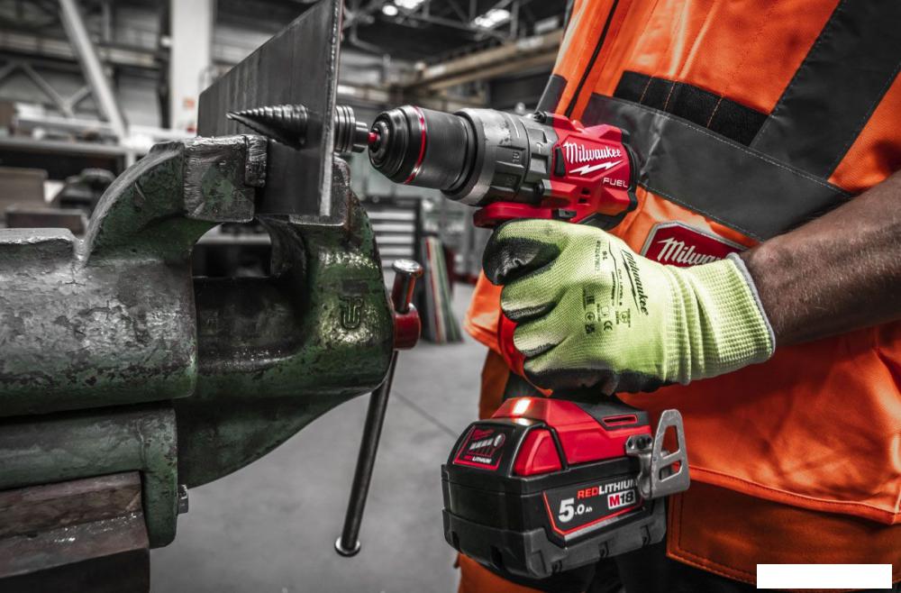 Ударная дрель-шуруповерт Milwaukee M18 FUEL M18FPD3-502X 4933479860 (с 2-мя АКБ, кейс)