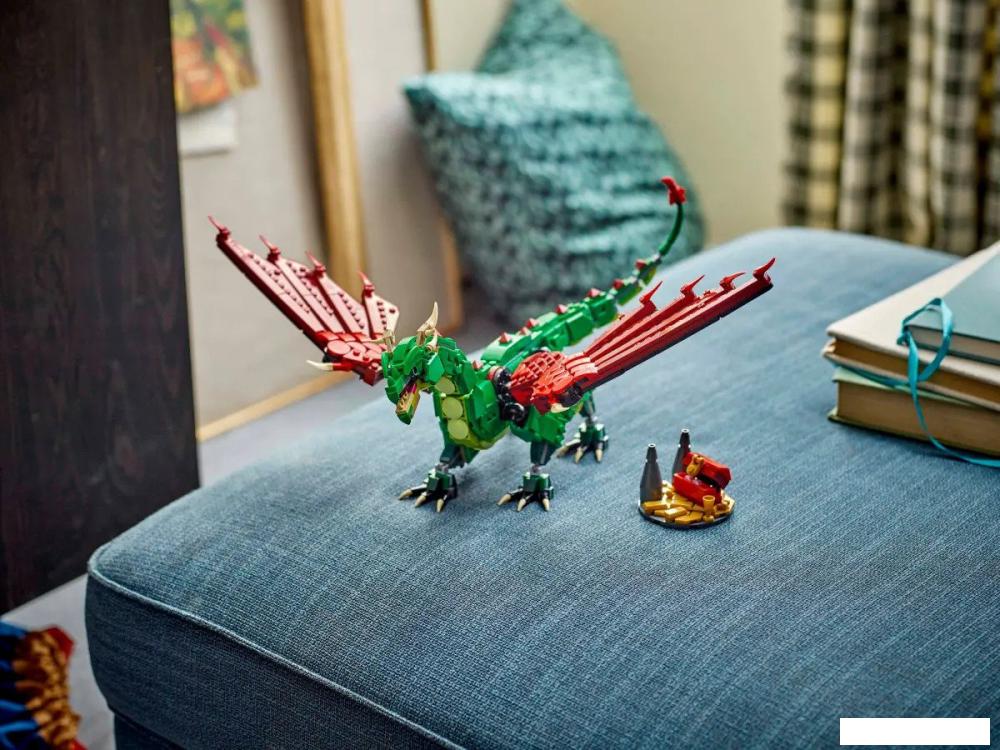 Конструктор LEGO Creator 3 в 1 31161 Средневековый дракон 3 в 1