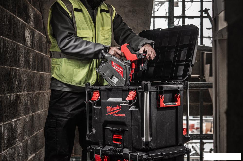 Дисковая погружная  Milwaukee M18 FPS55-552P Fuel 4933478778 (с 2-мя АКБ, кейс)