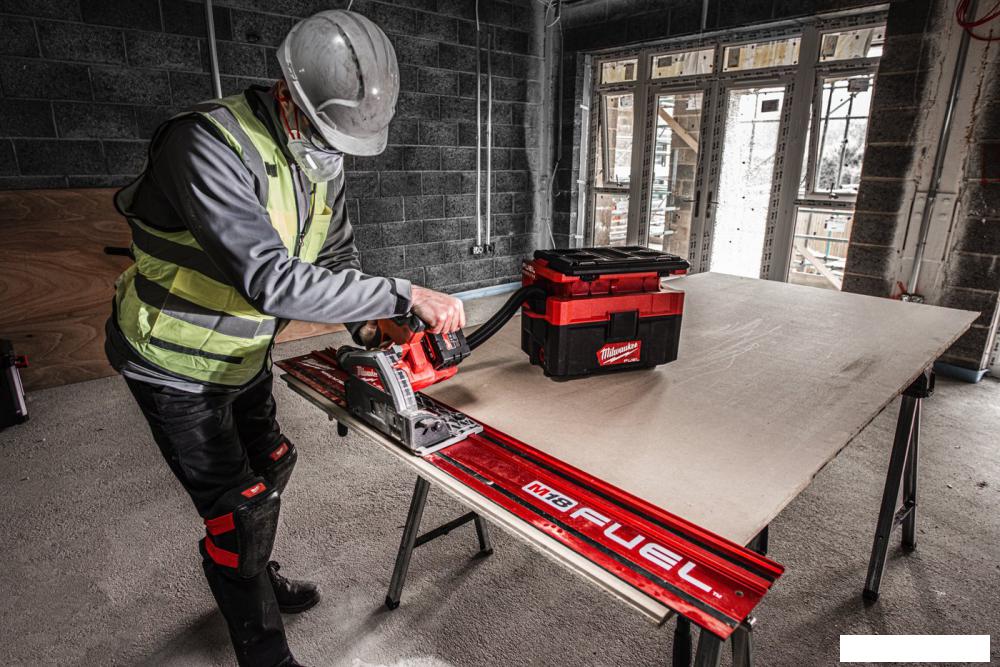 Дисковая погружная  Milwaukee M18 FPS55-552P Fuel 4933478778 (с 2-мя АКБ, кейс)