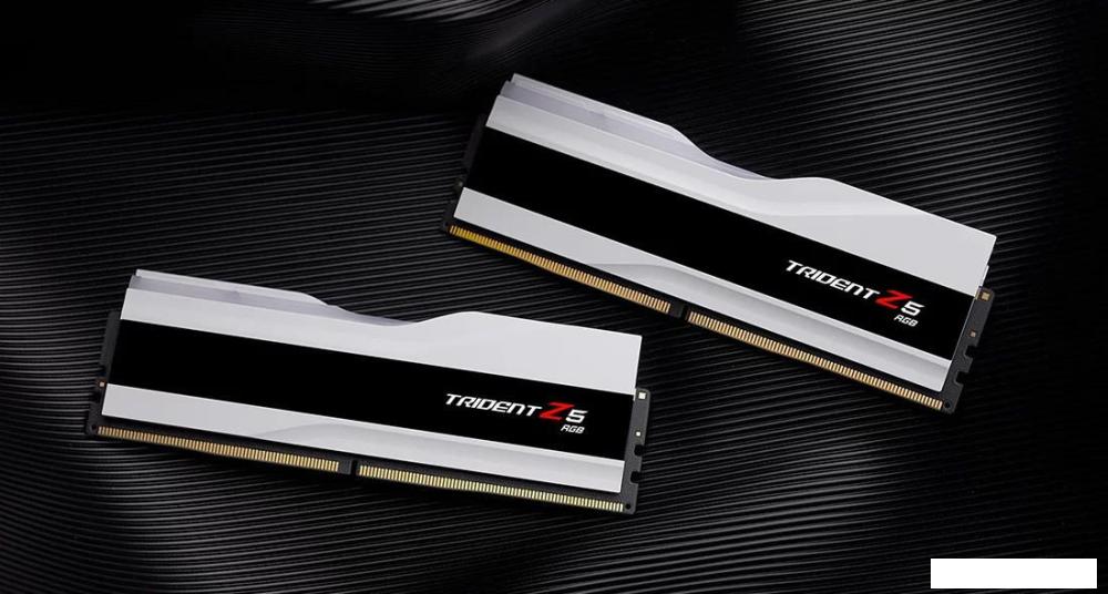 Оперативная память G.Skill Trident Z5 RGB 2x32ГБ DDR5 6000 МГц F5-6000J2836G32GX2-TZ5RW