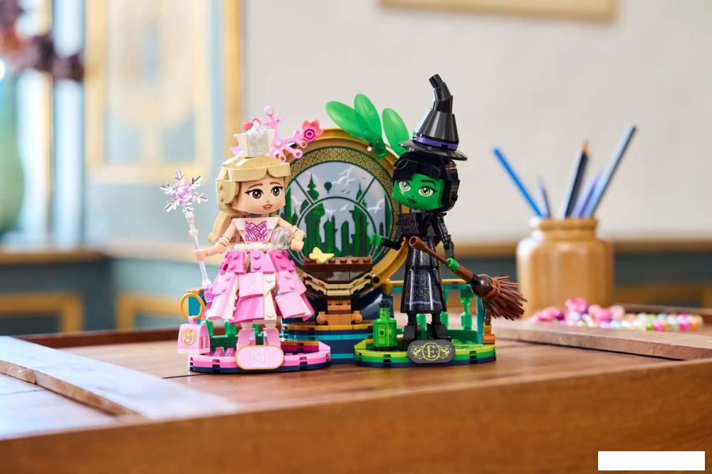 Конструктор LEGO Wicked 75682 Эльфаба и Глинда