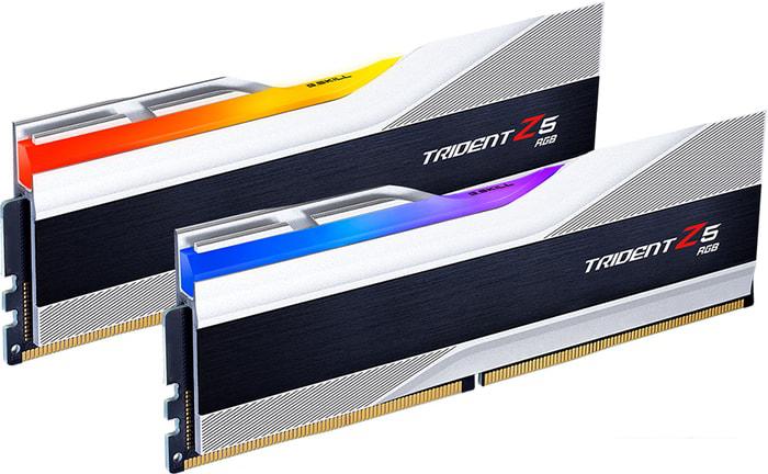 Оперативная память G.Skill Trident Z5 RGB 2x32ГБ DDR5 6400МГц F5-6400J3239G32GX2-TZ5RS