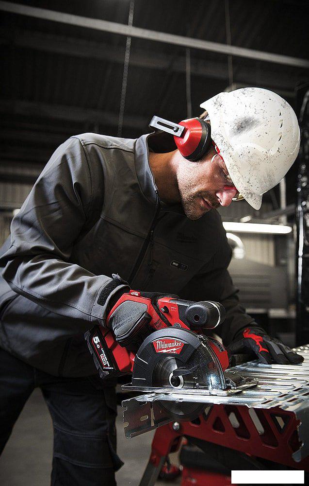 Дисковая (циркулярная) пила Milwaukee Fuel M18 FMCS-0X (без АКБ)