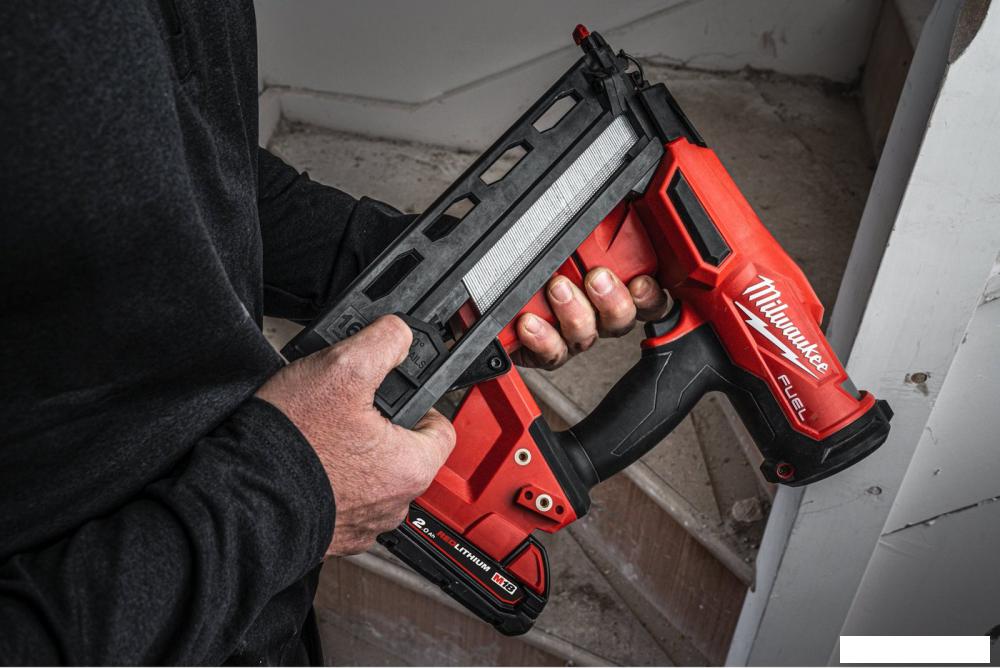 Milwaukee M18 FN16GA-202X Fuel 4933478092 (с 2-мя АКБ, кейс)