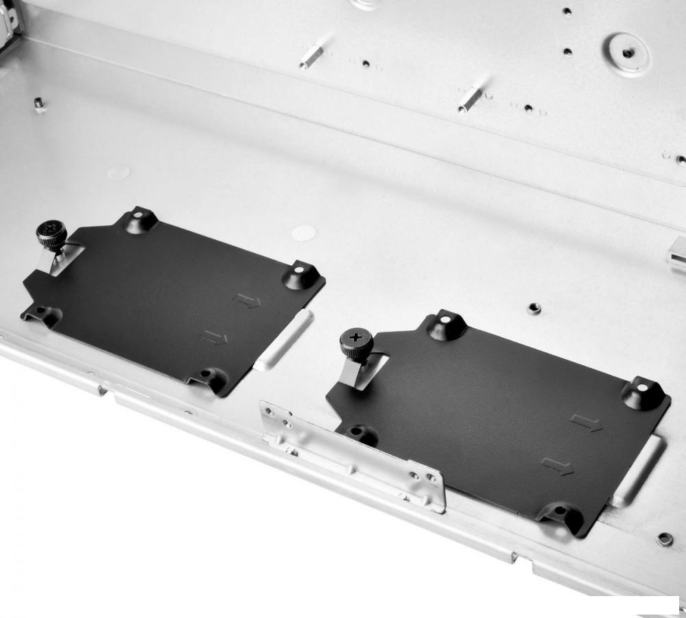 Корпуса SilverStone RM44