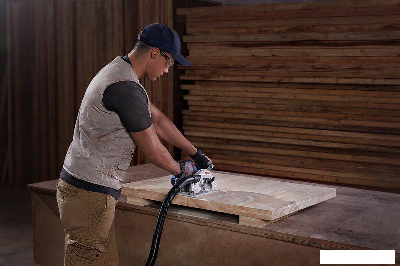 Дисковая (циркулярная) пила Bosch GKS 600 Professional [06016A9020]
