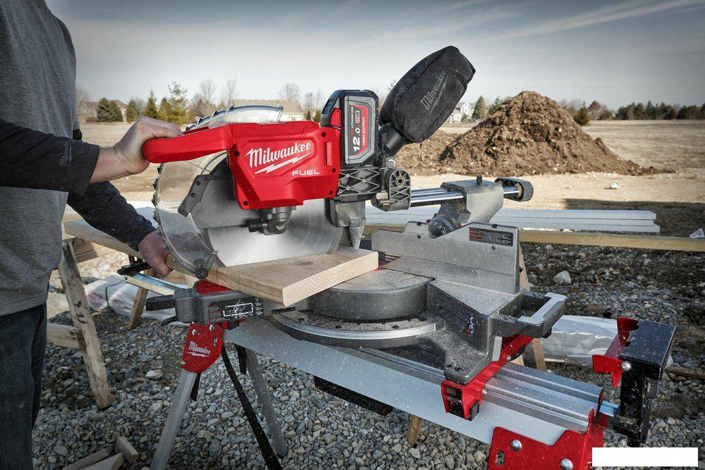 Торцовочная пила Milwaukee M18 FUEL M18FMS305-0 4933471205 (без АКБ)