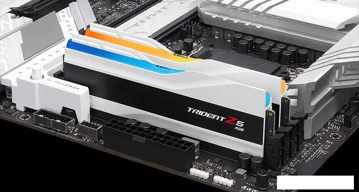 Оперативная память G.Skill Trident Z5 RGB 2x16ГБ DDR5 6000МГц F5-6000J3238F16GX2-TZ5RW