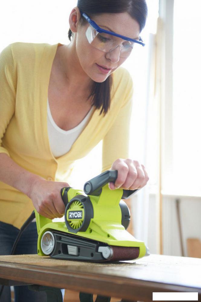Ленточная шлифмашина Ryobi EBS800V