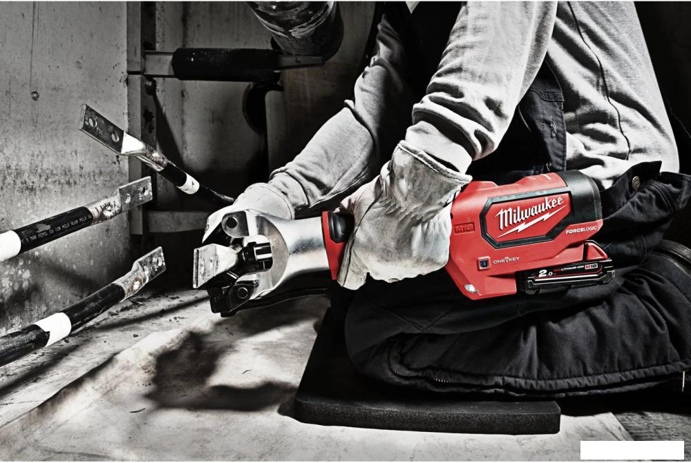 Кримпер Milwaukee M18 HDCT-202C 4933471950 (с 2-мя АКБ, кейс)