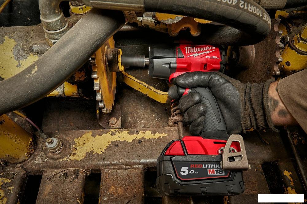 Гайковерт Milwaukee M18 FUEL M18FMTIW2F12-0 4933498057 (без АКБ)