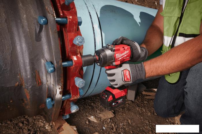 Гайковерт Milwaukee M18 FUEL M18FHIW2P12-502X 4933492786 (с 2-мя АКБ, кейс)
