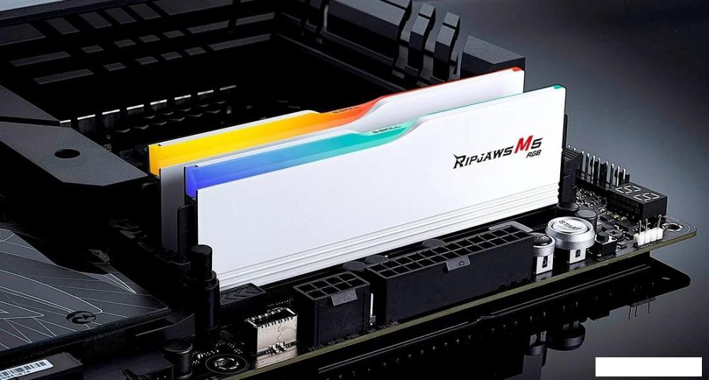 Оперативная память G.Skill Ripjaws M5 RGB 2x24ГБ DDR5 5200 МГц F5-5200J4040A24GX2-RM5RW