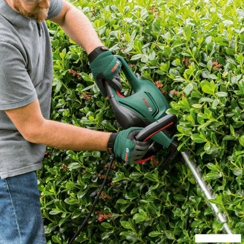 Кусторез Bosch UniversalHedgeCut 50 06008C0501