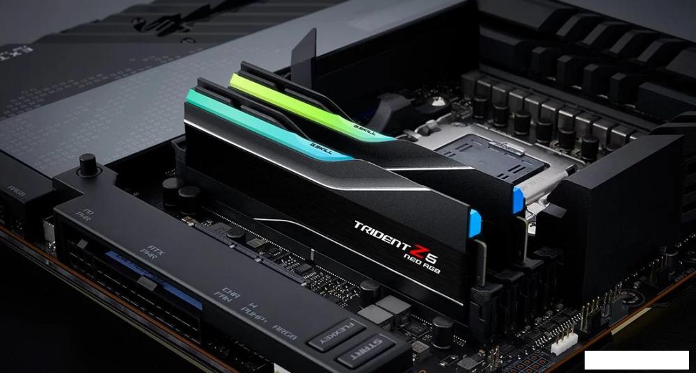 Оперативная память G.Skill Trident Z5 Neo RGB 2x16ГБ DDR5 6400МГц F5-6400J3239G16GX2-TZ5NR