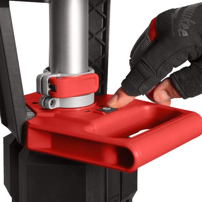 Фонарь Milwaukee M18 SAL2-0 4933492486 (без АКБ)
