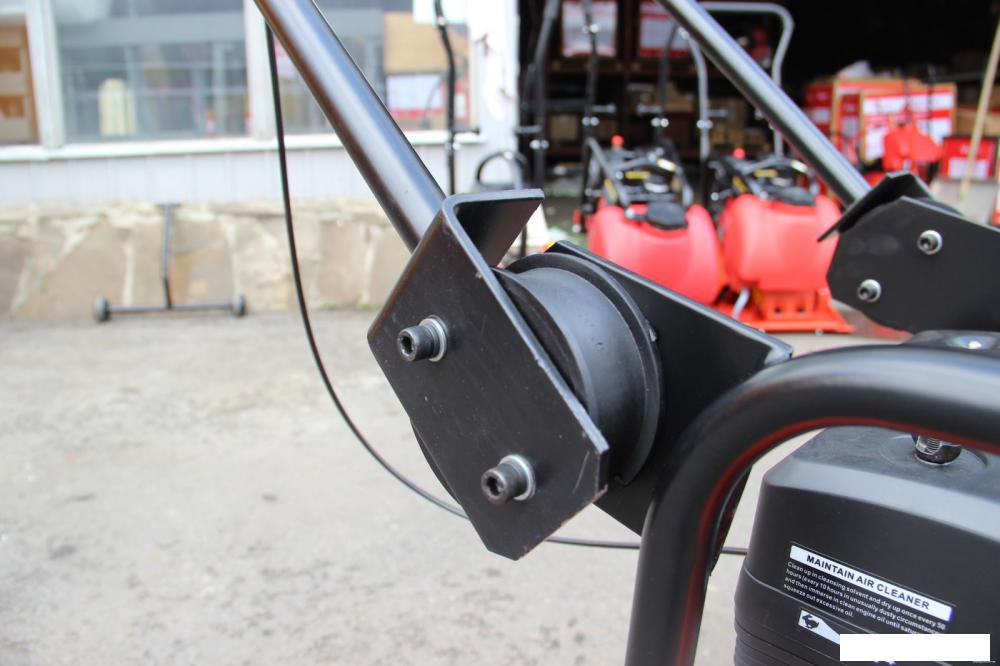 Виброплита Impulse VP120L