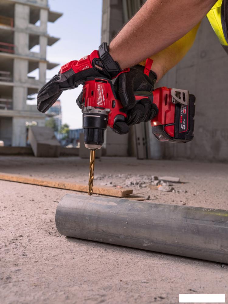 Ударная дрель-шуруповерт Milwaukee M18 BLPDRC-402C 4933492824 (с 2-мя АКБ 4 Ач, кейс)